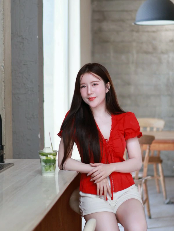 Nampueng Nampuengp อินสตาแกรม 